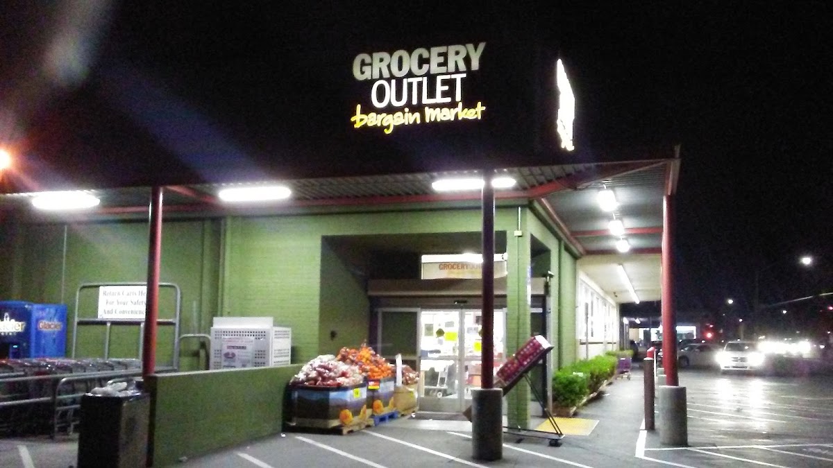 Grocery Outlet Bargain Market